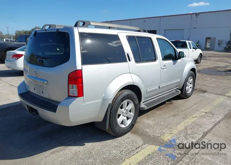 2011 Nissan Pathfinder Sv z USA, uszkodzony, nr VIN 5N1AR1NN3BC601209